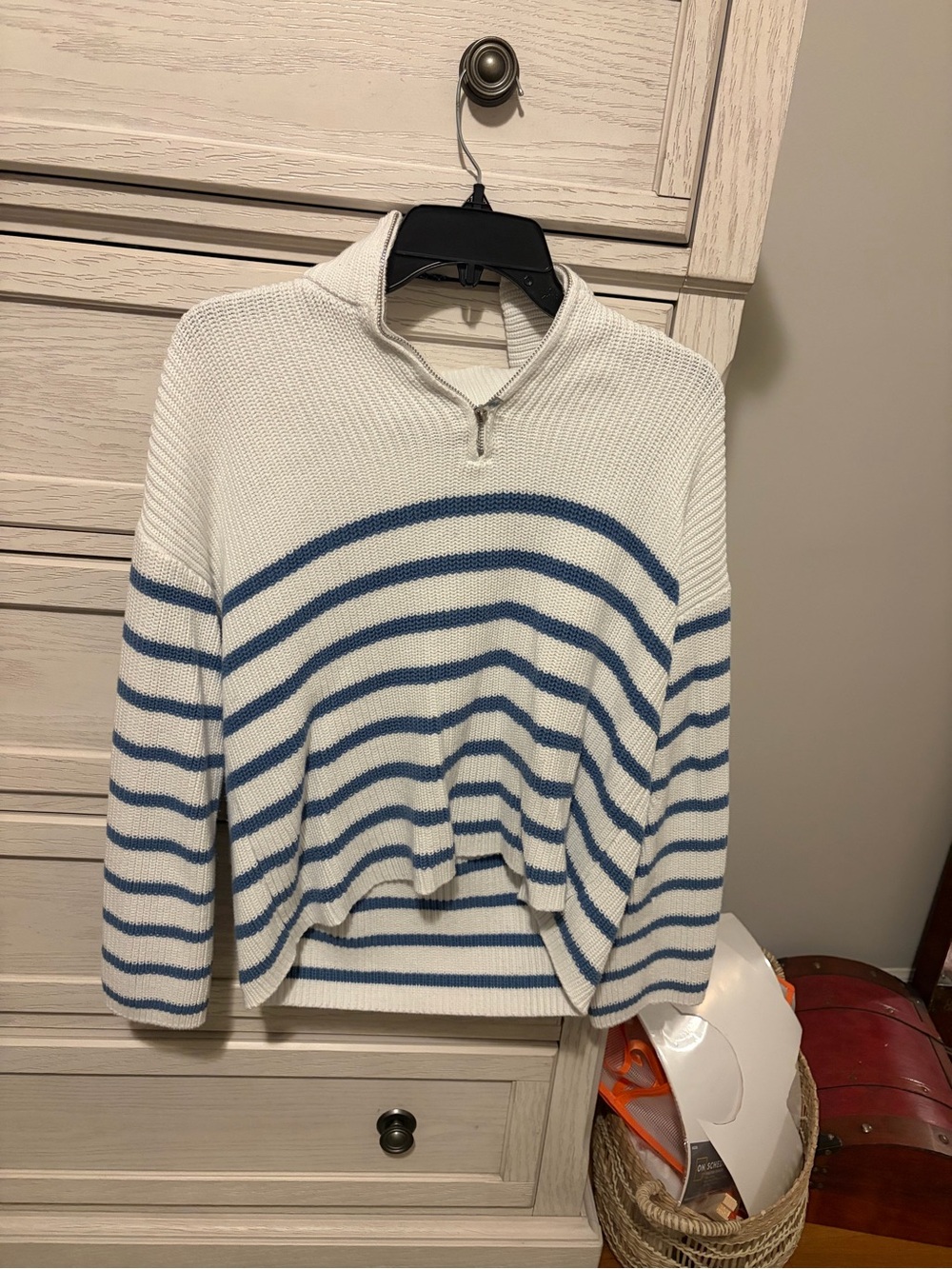 Edikted Women’s White & Blue Striped Half-Zip Sweater